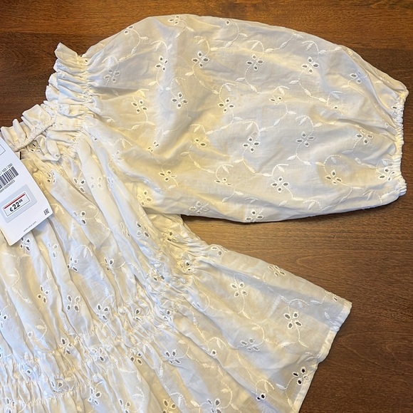 Zara small white eyelit top NWT - Picture 3 of 5